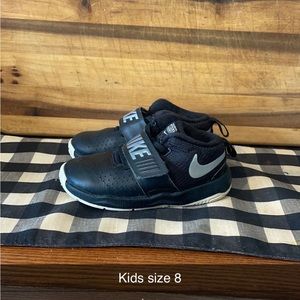 Black Nike toddler boy shoes